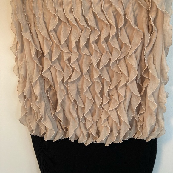 Tube top lacy frills with black bodice waist. Feminine lacy tube top - Picture 10 of 11